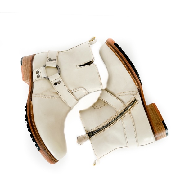NEW Vintage Foundry Co off white leather ankle boots size 6 - Picture 2 of 4
